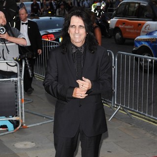 Alice Cooper in GQ Man of The Year Awards 2010 - Arrivals