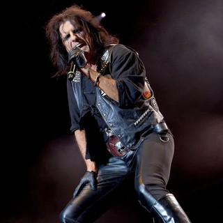 Alice Cooper in Alice Cooper Performing Live
