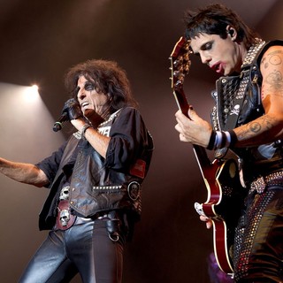 Alice Cooper in Alice Cooper Performing Live