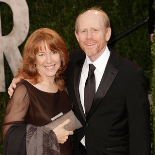 Cheryl Alley, Ron Howard in 2013 Vanity Fair Oscar Party - Arrivals