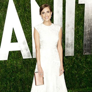 Allison Williams in 2013 Vanity Fair Oscar Party - Arrivals