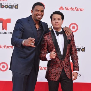 Laz Alonso in 2013 Billboard Latin Music Awards - Arrivals - alonso-blanko-2013-billboard-latin-music-awards-01