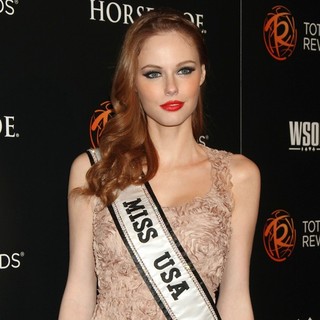 Alyssa Campanella in Escape to Total Rewards Los Angeles