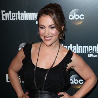 Alyssa Milano in Entertainment Weekly and ABC TV Celebrate The New York Upfronts with A VIP Cocktail Party - Arrivals