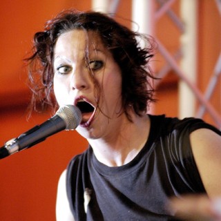 Amanda Palmer in Amanda Palmer Performing An in-Store Concert