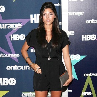 Amanda Setton in Final Season Premiere of HBO's Entourage