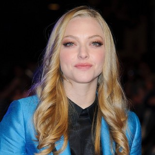 Amanda Seyfried in In Time UK Film Premiere - Arrivals
