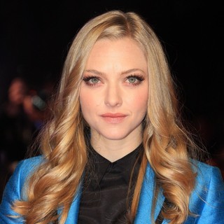 Amanda Seyfried in In Time UK Film Premiere - Arrivals
