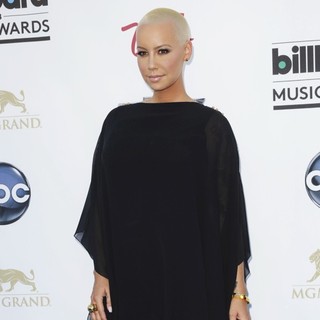 2013 Billboard Music Awards - Arrivals