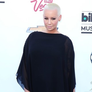2013 Billboard Music Awards - Arrivals