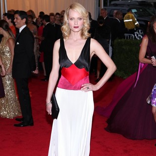 Amber Valletta in Schiaparelli and Prada Impossible Conversations Costume Institute Gala - amber-valletta-costume-institute-gala-2012-02