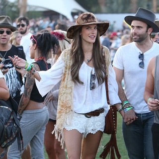 The 2013 Coachella Valley Music and Arts Festival - Week 1 Day 1