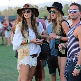 Alessandra Ambrosio in The 2013 Coachella Valley Music and Arts Festival - Week 1 Day 1 - ambrosio-swanepoel-2013-coachella-valley-music-and-arts-festival-02