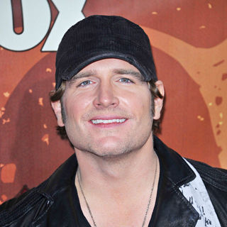 Jerrod Niemann in The 2010 American Country Awards - Arrivals