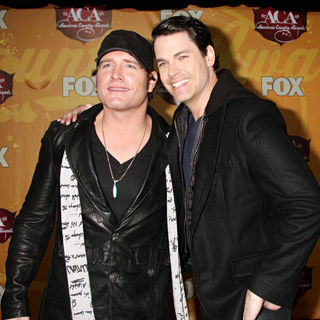 Jerrod Niemann, Jaron Lowenstein in The 2010 American Country Awards - Arrivals