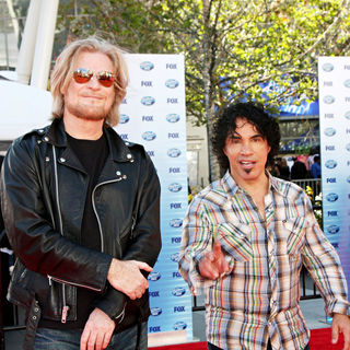 Daryl Hall, John Oates in The American Idol Season 9 Finale - Arrivals