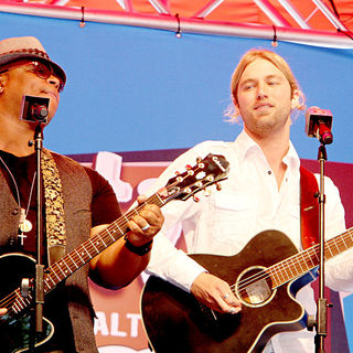 Michael Lynche, Casey James in A Short Performance for The Launch of The 'American Idol - Live Tour 2010'