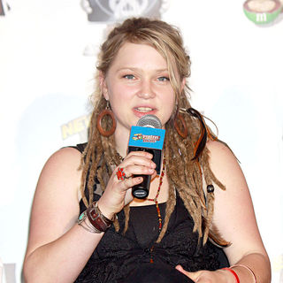 Crystal Bowersox in A Press Conference After a Short Performance for The Launch of The 'American Idol - Live Tour 2010'
