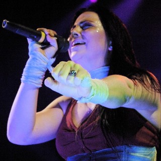 Amy Lee, Evanescence in Amy Lee Performing Live in Concert at Santa Barbara Bowl