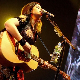 Amy Macdonald in Amy MacDonald Performs