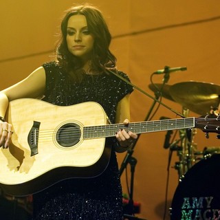 Amy Macdonald in Amy MacDonald Performs Live