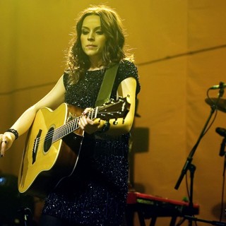 Amy Macdonald in Amy MacDonald Performs Live