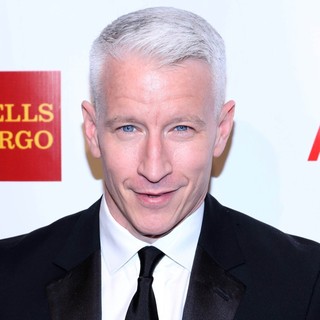 Anderson Cooper in The Elton John AIDS Foundation's 11th Annual An Enduring Vision Benefit - Arrivals
