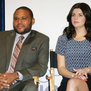 Anthony Anderson, Casey Wilson in The 2013 People's Choice Awards Nominee Announcements