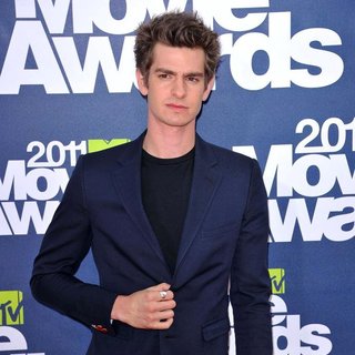 Andrew Garfield in 2011 MTV Movie Awards - Arrivals