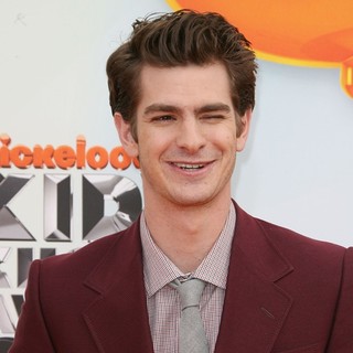 Andrew Garfield in 2012 Kids' Choice Awards - Arrivals