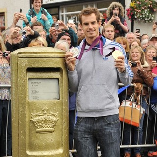 Andy Murray in Andy Murray Returns to His Hometown of Dunblane
