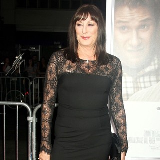 Anjelica Huston in 50/50 New York Premiere - Arrivals