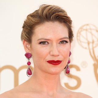 Anna Torv in The 63rd Primetime Emmy Awards - Arrivals