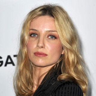 Annabelle Wallis