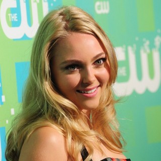 AnnaSophia Robb in 2012 The CW Upfront Presentation