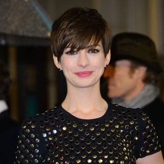Anne Hathaway in The 2013 EE British Academy Film Awards - Arrivals