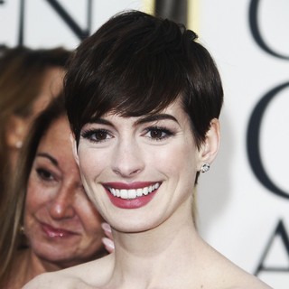 Anne Hathaway in 70th Annual Golden Globe Awards - Arrivals
