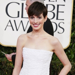 Anne Hathaway in 70th Annual Golden Globe Awards - Arrivals