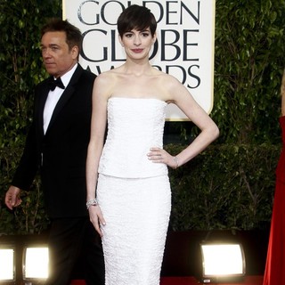 Anne Hathaway in 70th Annual Golden Globe Awards - Arrivals