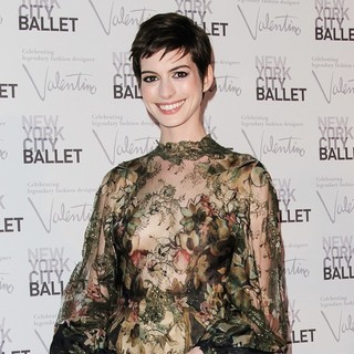 Anne Hathaway in New York City Ballet Fall Gala 2012 - Arrivals