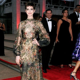 Anne Hathaway in New York City Ballet Fall Gala 2012 - Arrivals