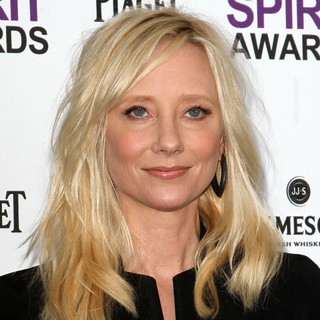 Anne Heche in 27th Annual Independent Spirit Awards - Arrivals