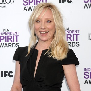 Anne Heche in 27th Annual Independent Spirit Awards - Arrivals