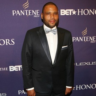 Anthony Anderson in BET Honors 2013: Red Carpet Presented by Pantene - Arrivals - anthony-anderson-bet-honors-2013-02
