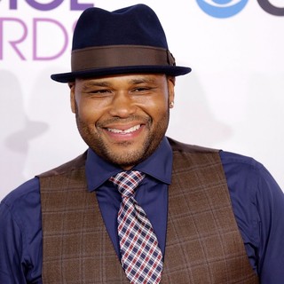 Anthony Anderson in People's Choice Awards 2013 - Red Carpet Arrivals
