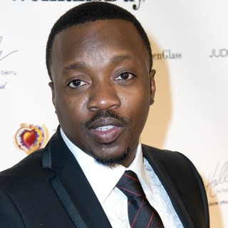 Anthony Hamilton in The 7th Annual Woman's Day Red Dress Awards