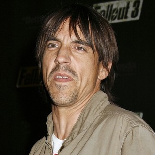Anthony Kiedis, Red Hot Chili Peppers in Fallout 3 Videogame Launch Party - Arrivals