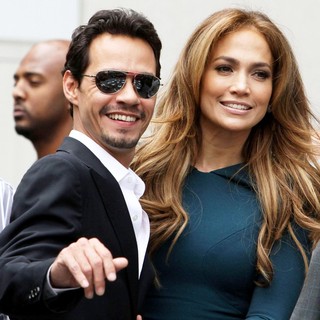 Marc Anthony, Jennifer Lopez in Simon Fuller Receives A Star on The Hollywood Walk of Fame