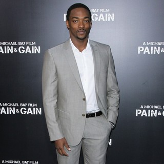 Anthony Mackie in Los Angeles Premiere of Pain and Gain - Arrivals - anthony-mackie-premiere-pain-and-gain-04