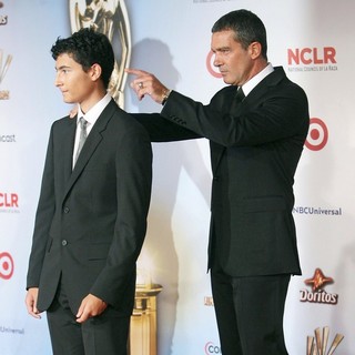 2011 NCLR ALMA Awards - Arrivals